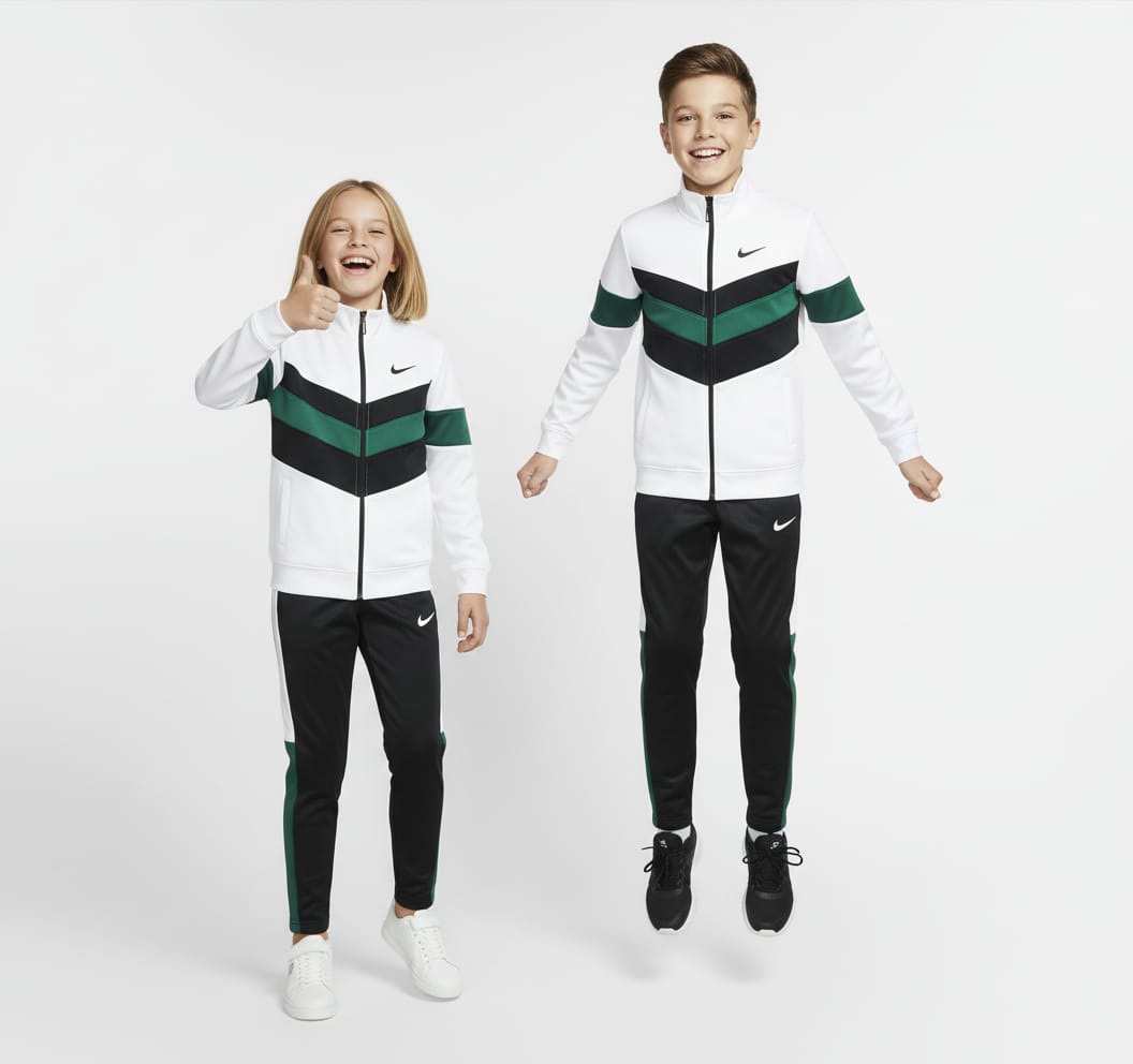 (w) Tracksuit GR