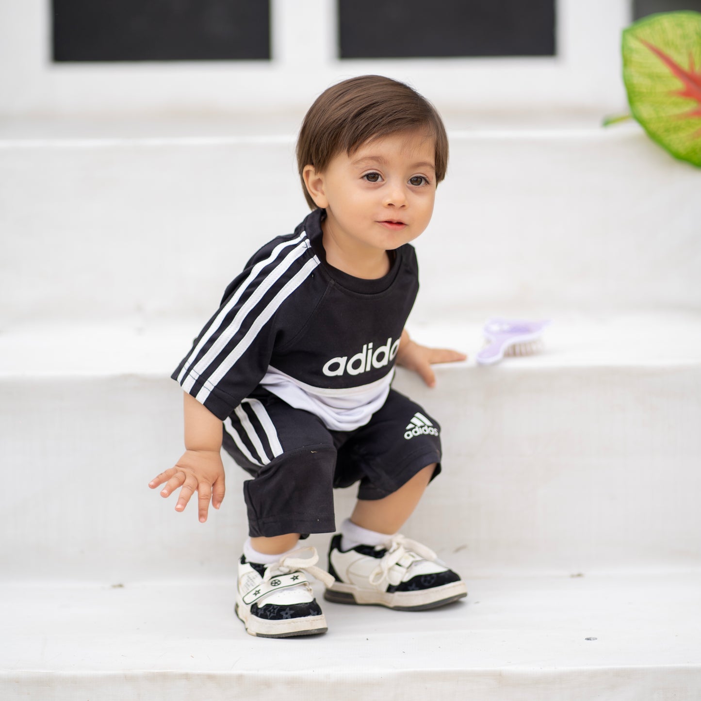 Adi white Black Kids