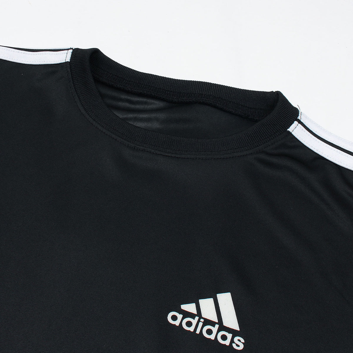 ADI EXCLUSIVE BLACK TEE-SHORTS