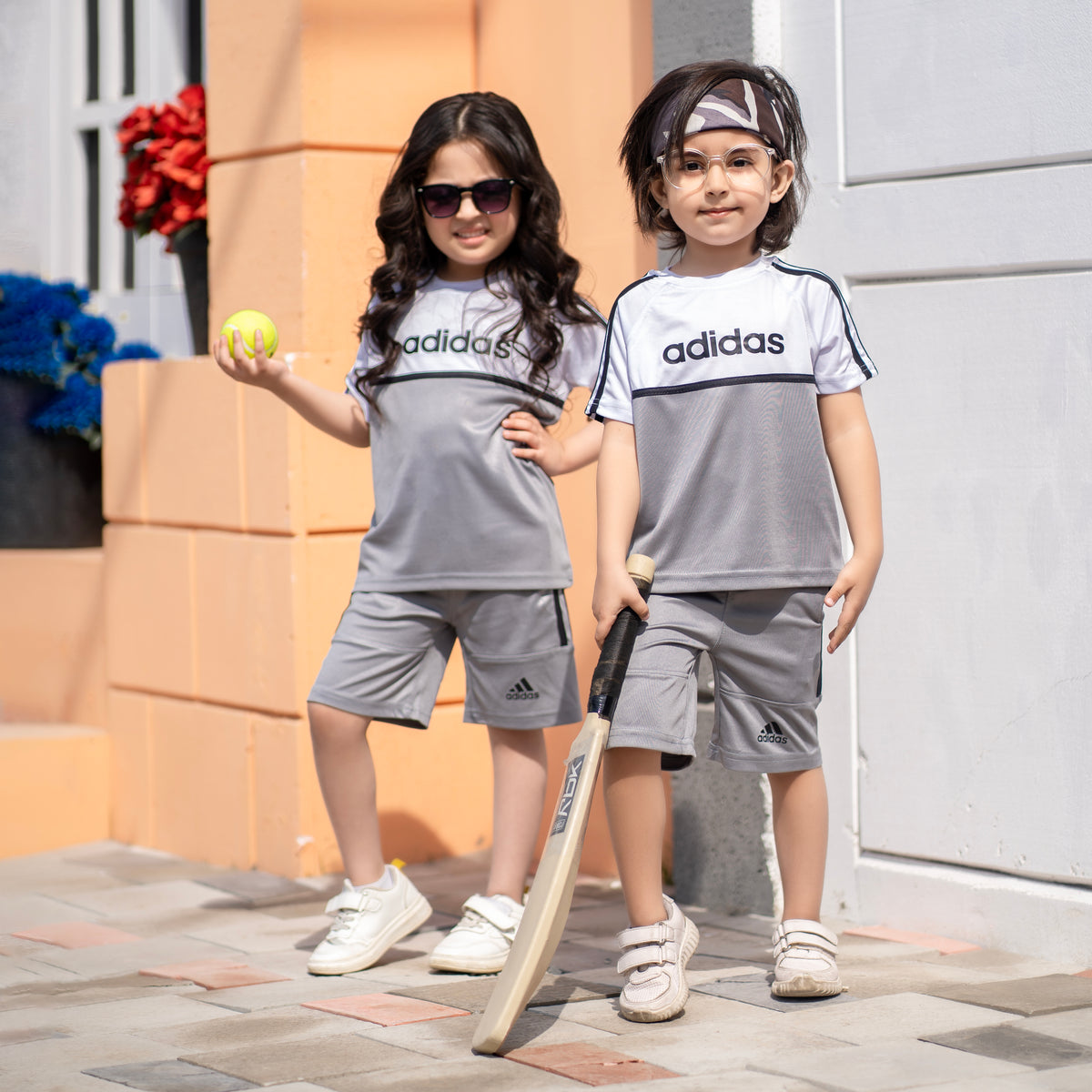 ADI WHITE GREY PREMUIM SUMMERS