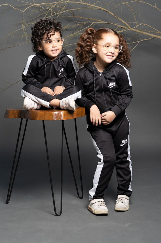(W) Nik Adi white black